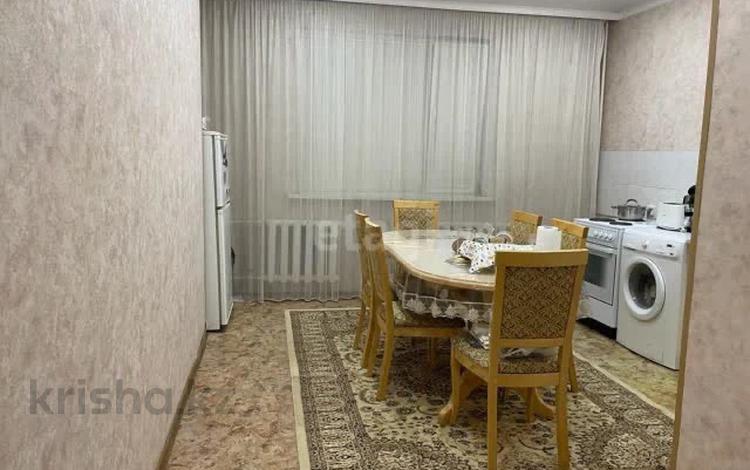 2-комнатная квартира, 73.2 м², 2/9 этаж, Ткачева 5 за 29 млн 〒 в Павлодаре — фото 2