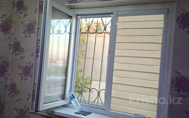3-бөлмелі пәтер · 60 м² · 2/5 қабат, 16-шағынаудан 31, бағасы: 200 000 ₸ в Шымкенте, Аль-Фарабийский р-н — фото 2