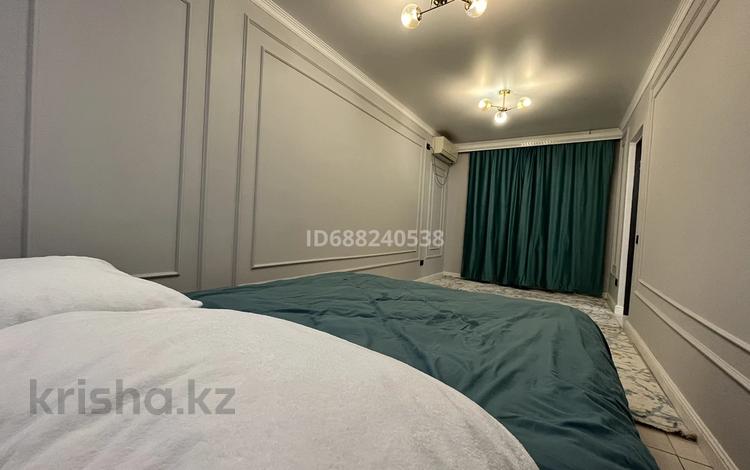 2-бөлмелі пәтер · 45 м² · 1/5 қабат, 1 ш/а 9 — Областного акимата, бағасы: 15 000 ₸ в Актобе, мкр 5 — фото 2