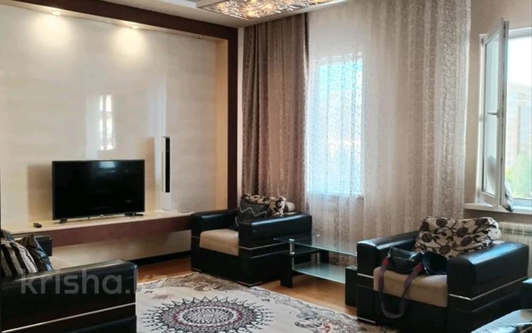 3-комнатная квартира · 110 м² · 4 этаж, Кунаева 35 за 600 000 ₸ в Астане, Есильский р-н — фото 2