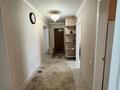 5-комнатная квартира · 143.7 м² · 3/5 этаж, Сазда-1, Абулхаир хана 68 — ТД Актобе, магазин Махараджи, бывший ресторан Томирис за 58 млн ₸ — фото 4