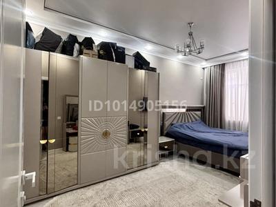 2-бөлмелі пәтер · 70 м² · 1/11 қабат, 15-ш/а., 29мкр 22, бағасы: 300 000 ₸ в Актау, 15-й мкр