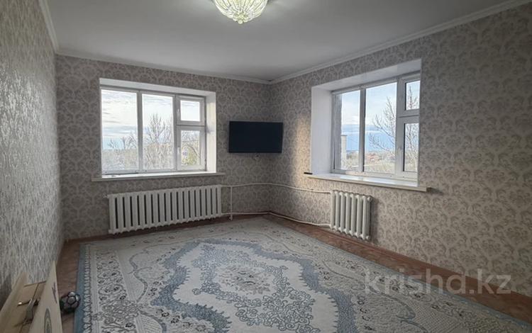 2-бөлмелі пәтер · 50 м² · 5/5 қабат, Джаникешева, бағасы: ~ 8.3 млн ₸ в Уральске — фото 2