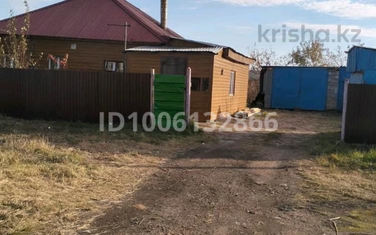Отдельный дом · 3 комнаты · 70 м² · 10000 сот., Аблайхана 171 — Возле первой школы за 7 млн ₸ в Акколе — фото 2