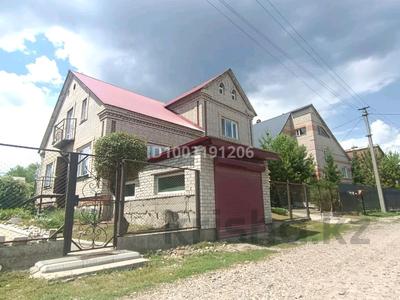 Отдельный дом · 6 комнат · 290.8 м² · 10 сот., Дробышева 17 — 23-й микрорайон за 53 млн 〒 в Усть-Каменогорске