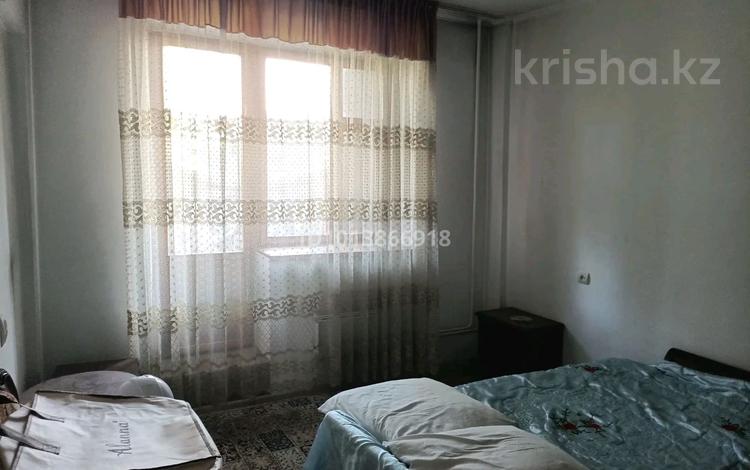 3-бөлмелі пәтер · 70 м² · 4/9 қабат, мкр Аксай-3Б 2 — Толе би есауи, бағасы: 37.5 млн ₸ в Алматы, Ауэзовский р-н — фото 2