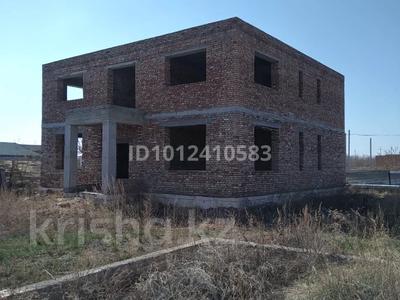 Отдельный дом · 7 комнат · 300 м² · 10 сот., Майлина 17 за 20 млн ₸ в Акмоле