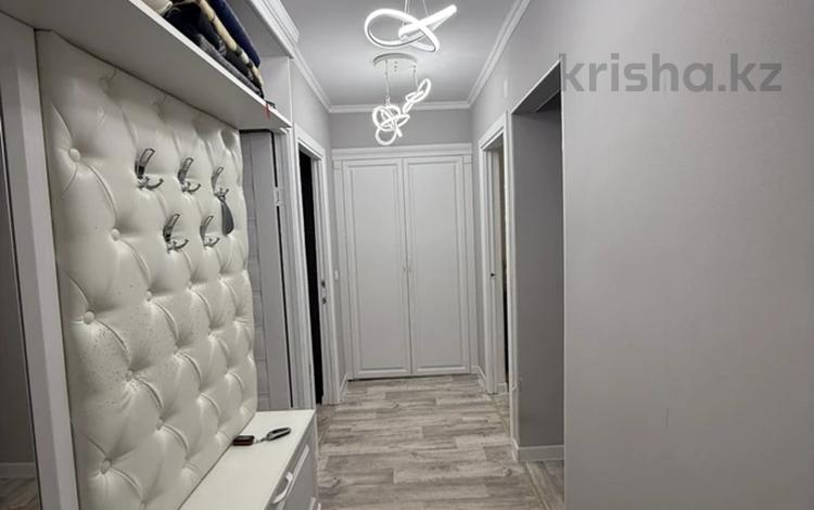 3-комнатная квартира · 70 м² · 1/5 этаж, 12-й мкр 19 за 20.7 млн ₸ в Актау — фото 2
