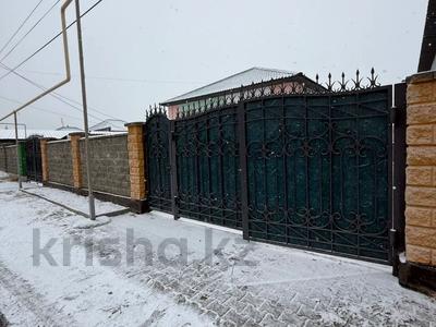 Отдельный дом · 7 комнат · 240 м² · 15 сот., Момышулы 187 за 450 000 〒 в Алатау