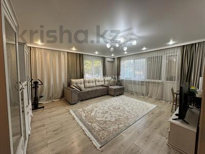 2-комнатная квартира, 87 м², 1/5 этаж, мкр Думан-2 4 за 47.5 млн 〒 в Алматы, Медеуский р-н