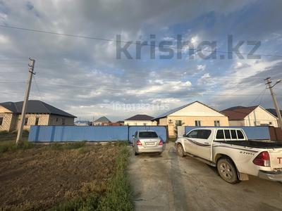 Жеке үй · 3 бөлме · 120 м² · 10 жүзд., мкр Аксай-2, 3 3, бағасы: 28 млн ₸ в Атырау