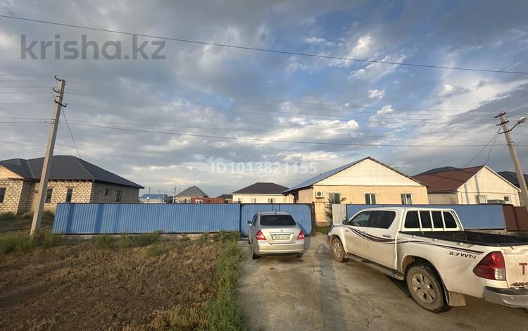 Отдельный дом · 3 комнаты · 120 м² · 10 сот., мкр Аксай-2, 3 3 за 28 млн ₸ в Атырау — фото 2