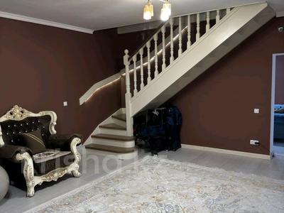 Жеке үй · 5 бөлме · 271 м², мкр Горный Гигант, Жамакаева, бағасы: 3.5 млн 〒 в Алматы, Медеуский р-н