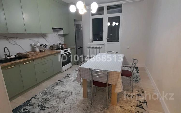 3-комнатная квартира · 130 м² · 8/25 этаж, мкр 11 112г за 38 млн ₸ в Актобе — фото 2