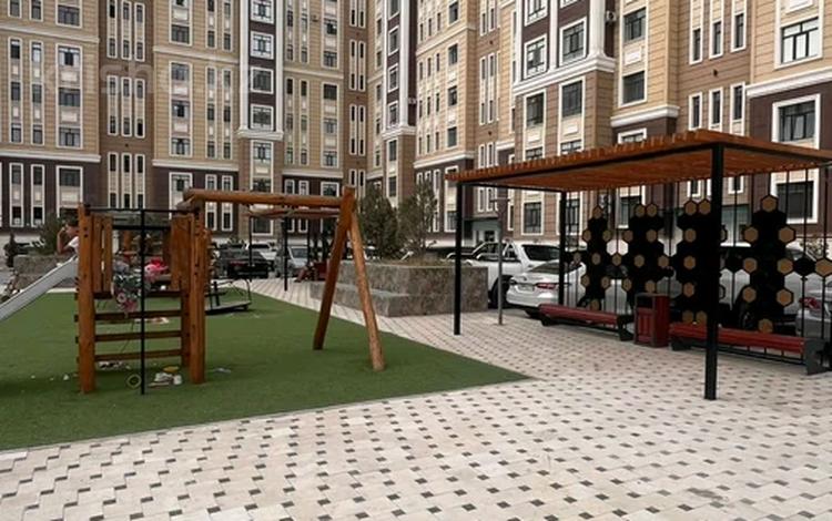 3-комнатная квартира · 140 м² · 8/8 этаж, 32А мкр 4 за 50 млн ₸ в Актау — фото 2