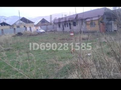 Отдельный дом · 2 комнаты · 90 м² · 10 сот., МКР. КЕЛЕШЕК М. Мақатаиова 8 — Жқанова за 23.5 млн ₸ в Кызылкайрат