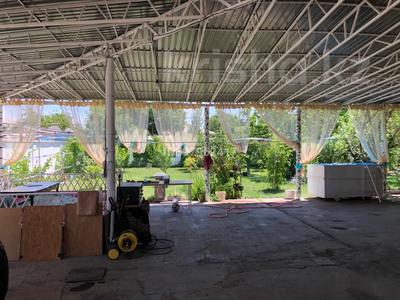 Отдельный дом · 5 комнат · 200 м² · 10 сот., мкр Кайтпас 1 7а — На улице между сто и магазином акбота за 115 млн 〒 в Шымкенте, Каратауский р-н