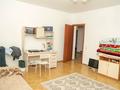 2-комнатная квартира · 65 м² · 6/17 этаж, Жандосова 144/1 за 48 млн ₸ в Алматы, Ауэзовский р-н — фото 3