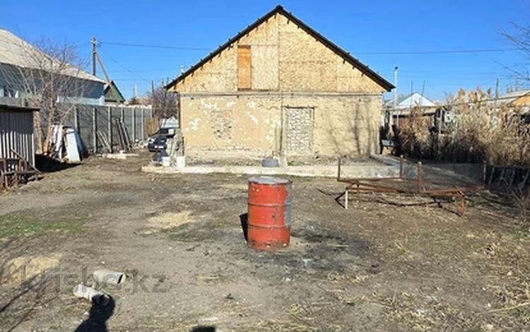 Отдельный дом · 2 комнаты · 60 м² · 5.5 сот., 1 пер Шаумяна — Залинией Сыздыкова Абая за 8.8 млн ₸ в Таразе — фото 2