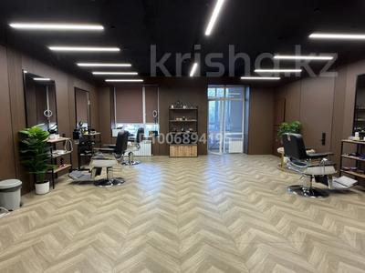 Свободное назначение, офисы, магазины и бутики, склады, общепит, салоны красоты, медцентры и аптеки, образование, развлечения, конференц-залы, кабинеты и рабочие места, студии · 75 м² за 550 000 ₸ в Караганде, Казыбек би р-н