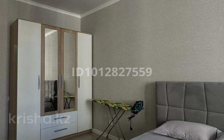 1-комнатная квартира · 60 м² · 5/7 этаж, 17-й мкр за 12 000 ₸ в Актау — фото 2