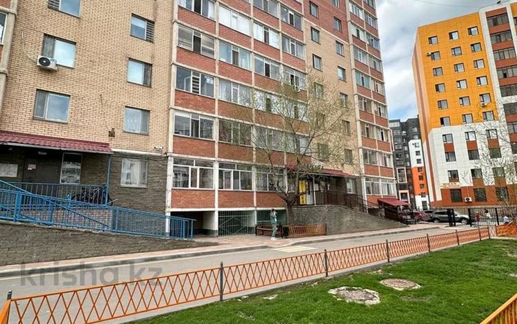 1-комнатная квартира, 40 м², 8/9 этаж, Кумисбекова 9/1