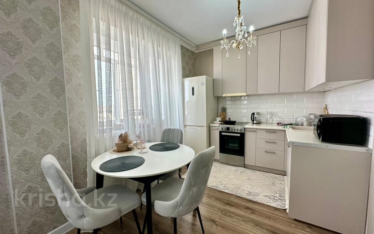 3-комнатная квартира · 59 м² · 20/22 этаж, Акмешит 17/1 — Орынбор за 36.5 млн ₸ в Астане, Есильский р-н — фото 2