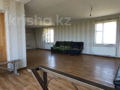 Отдельный дом • 4 комнаты • 124 м² • 7800 сот., Кирпичный за 33 млн 〒 в Таразе