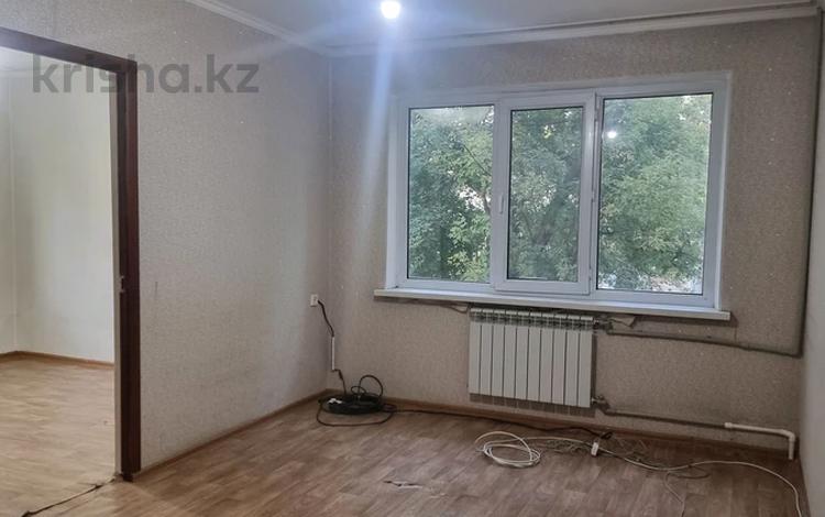 3-комнатная квартира · 60 м² · 3/5 этаж, 11-й микрорайон 205 — за 36 школрй за 20.5 млн ₸ в Шымкенте, Енбекшинский р-н — фото 2