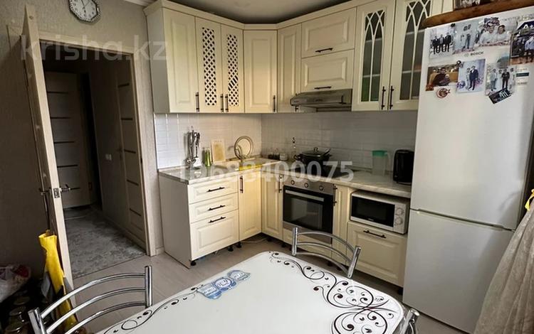 2-комнатная квартира, 54 м², 4/9 этаж, мкр Юго-Восток, Мкр Орбита 17