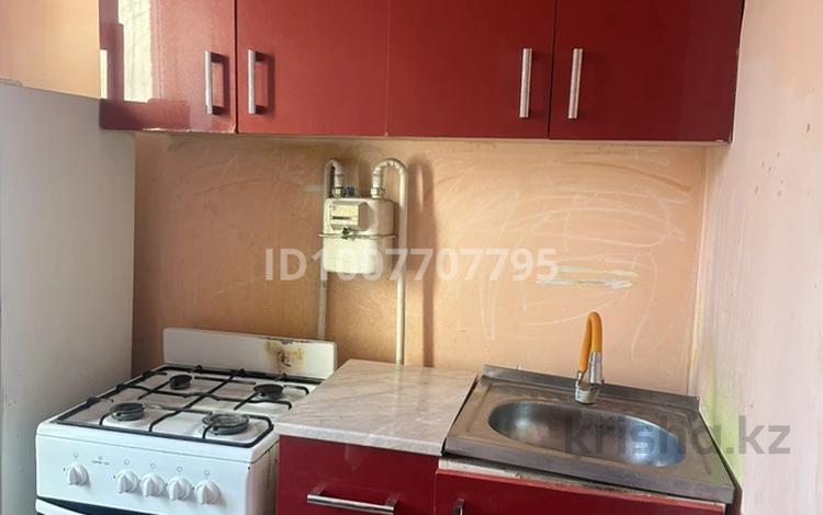 2-комнатная квартира · 43.5 м² · 5/5 этаж, мкр Салтанат 6 за 90 000 〒 в Таразе — фото 2