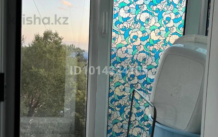 2-комнатная квартира · 46.8 м² · 5/9 этаж, Бажова 1 — пересечение Абая и Бажова за 18.5 млн ₸ в Усть-Каменогорске, Ульбинский — фото 2
