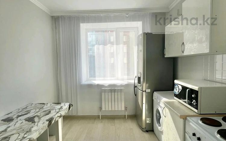 1-комнатная квартира · 42 м² · 7/12 этаж, Тауелсиздик 34/10 за 22.8 млн ₸ в Астане, Алматы р-н — фото 2