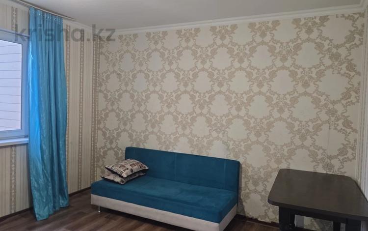 2-бөлмелі пәтер · 41.3 м² · 4/9 қабат, мкр Аксай, Б. Момышулы 25 — Жубснова, бағасы: 33.5 млн ₸ в Алматы, Ауэзовский р-н — фото 2