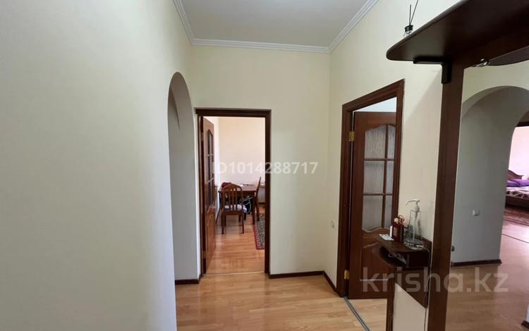 2-комнатная квартира · 64 м² · 5/9 этаж, мкр Орбита-3 5 за 300 000 ₸ в Алматы, Бостандыкский р-н — фото 2