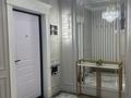 3-бөлмелі пәтер, 100 м², 18/20 қабат тәулігіне, Гагарина 310 — Альфараби/Гагарина, бағасы: 38 000 〒 в Алматы, Бостандыкский р-н — фото 6