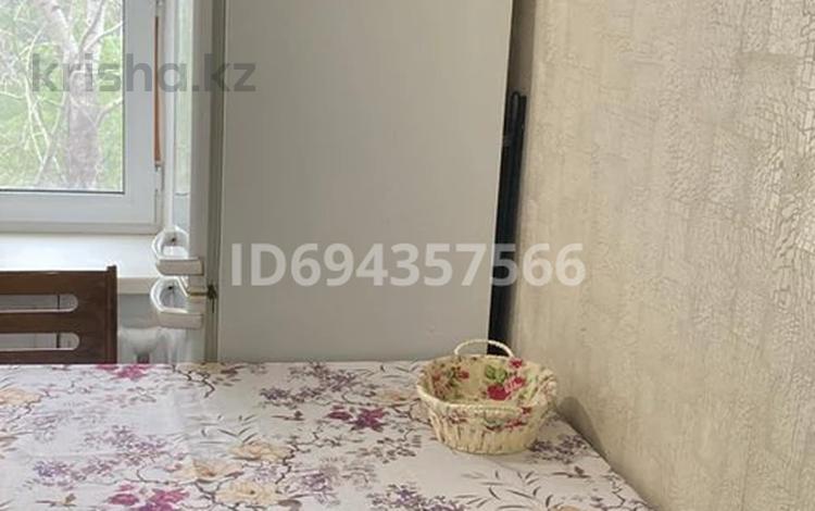 2-комнатная квартира · 40 м² · 2/5 этаж, мкр Новый Город, Гоголя 35 за 8 000 ₸ в Караганде, Казыбек би р-н — фото 3
