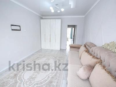 2-бөлмелі пәтер · 63 м² · 8/10 қабат, Шұғыла ш/а., Жунисова, бағасы: 28 млн ₸ в Алматы, Наурызбайский р-н