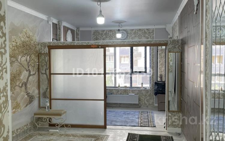 1-бөлмелі пәтер · 35 м² · 2/12 қабат, Ақбұлақ ш/а., Момышулы 100, бағасы: ~ 22 млн ₸ в Алматы, Алатауский р-н — фото 2