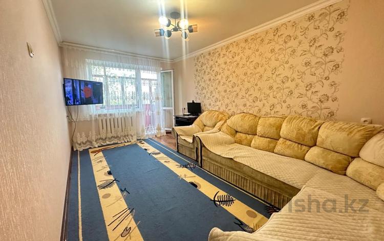 3-бөлмелі пәтер, 61.4 м², 5/5 қабат, ул. Университетская, бағасы: 20 млн 〒 в Караганде, Казыбек би р-н — фото 2