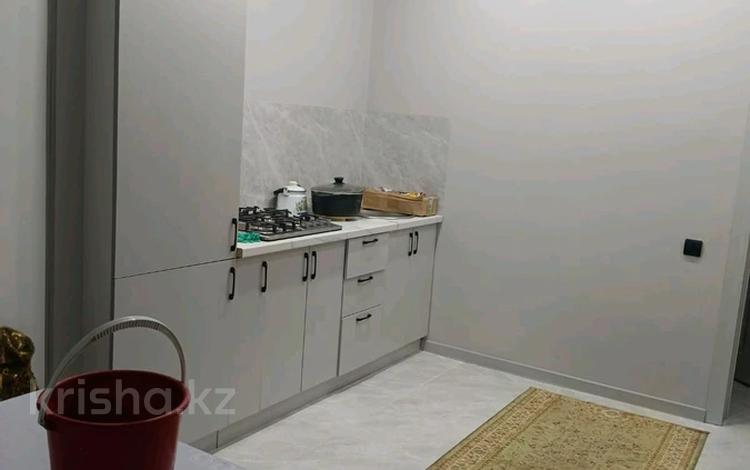 1-комнатная квартира · 40 м² · 1/5 этаж, мкр. Алтын орда, Микрорайон Батыс-2 49р за 135 000 ₸ в Актобе — фото 3