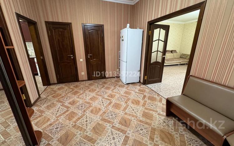 2-бөлмелі пәтер · 81 м² · 2/3 қабат, мкр. Алтын орда, Газиза Жубанова 15/1, бағасы: 27.5 млн ₸ в Актобе — фото 20