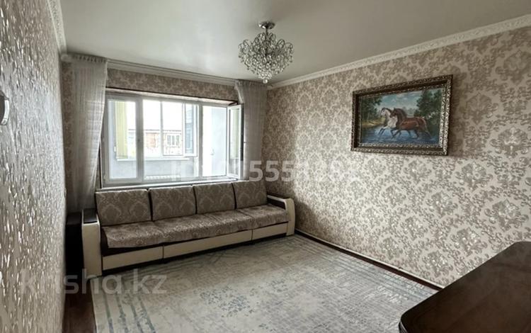 3-комнатная квартира · 64 м² · 3/3 этаж, 4-й микрорайон 13А — Асем-ай тойхана за 180 000 ₸ в Шымкенте, Туран р-н — фото 2