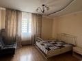 2-комнатная квартира · 75 м² · 3/16 этаж, Бальзака 8 — Центр города за 300 000 ₸ в Алматы, Бостандыкский р-н