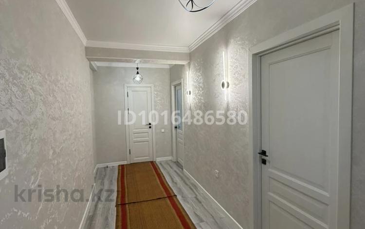 2-бөлмелі пәтер · 72 м² · 3/10 қабат, Шұғыла ш/а. 340/3 - к7, бағасы: 270 000 ₸ в Алматы, Наурызбайский р-н — фото 2