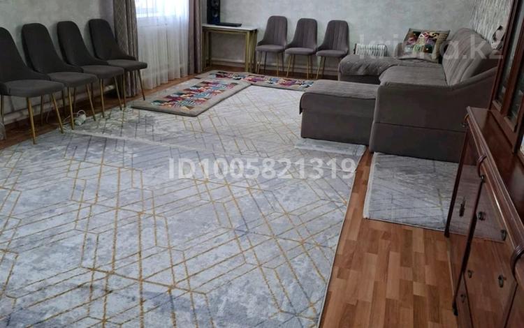 Отдельный дом · 5 комнат · 200 м² · 4 сот., Рахимова за 60 млн ₸ в Петропавловске — фото 2