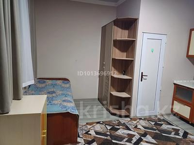 Отдельный дом · 1 комната · 30 м² · 30 сот., 11-й микрорайон, Айтжанова 143 — Магазин триггер за 100 000 ₸ в Шымкенте, Енбекшинский р-н