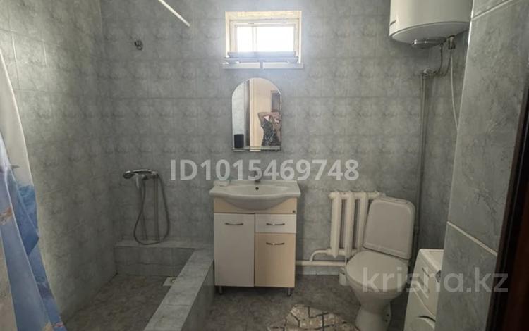 Отдельный дом · 1 комната · 50 м² · 9 сот., Химпоселок 1 за 120 000 ₸ в Атырау, мкр Химпоселок — фото 2