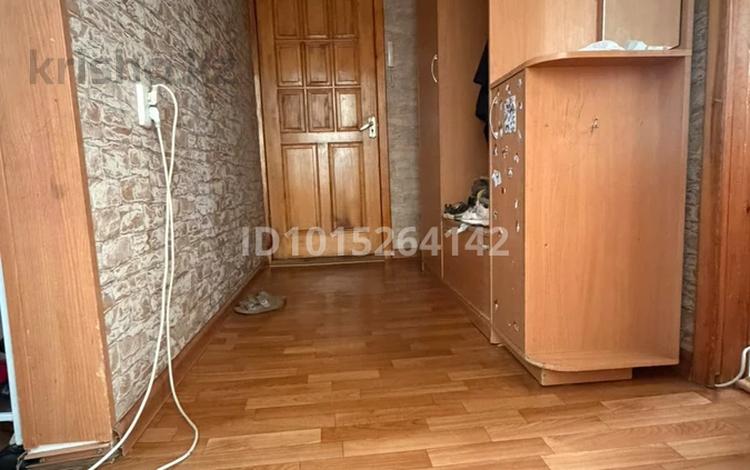3-бөлмелі пәтер · 65 м² · 6/9 қабат, Ақсай-2 ш/а. 56 — Находится возле садика #50, бағасы: 350 000 ₸ в Алматы, Ауэзовский р-н — фото 2