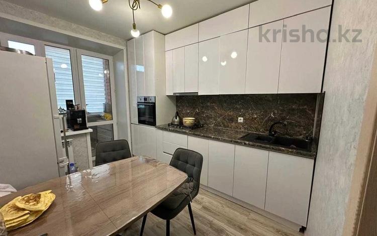 3-комнатная квартира · 70 м² · 8/9 этаж, Микрорайон Береке 63 за 33 млн 〒 в Костанае — фото 2